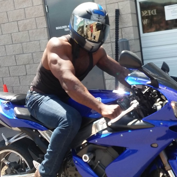 Meet your Posher, Lenard - Picture 3 of 7